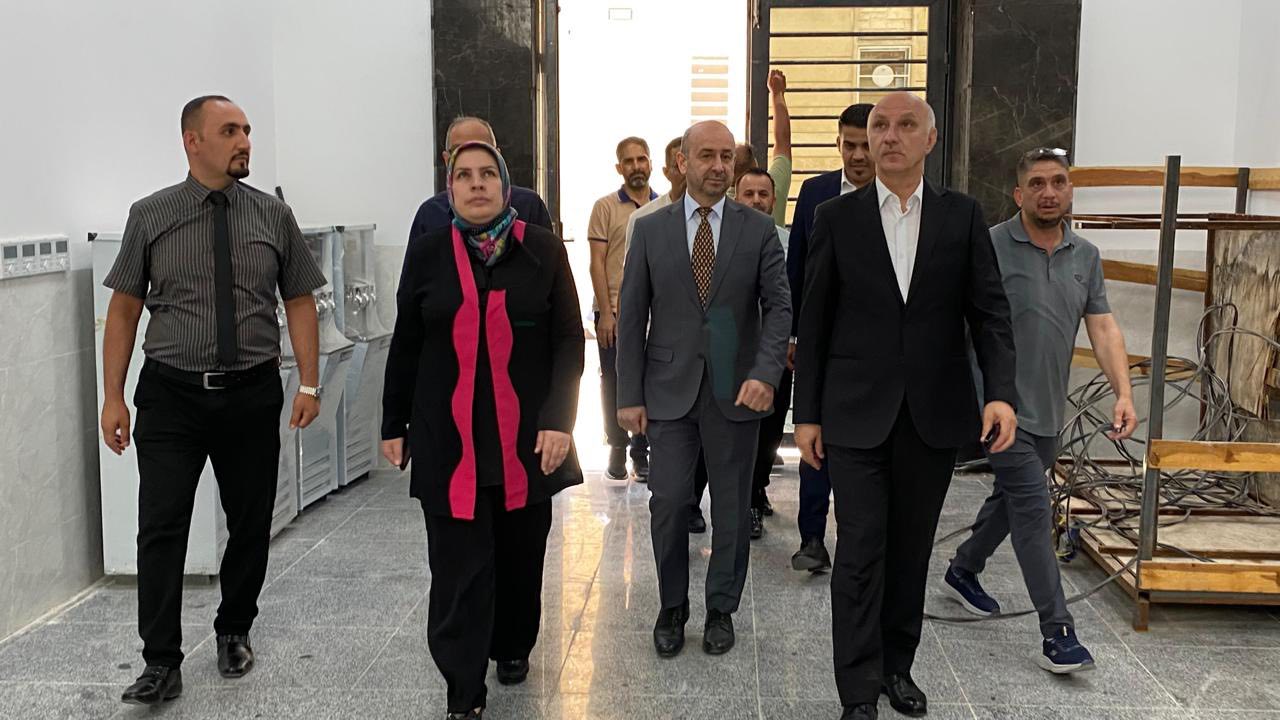 زيارة رئيس الجامعة 1