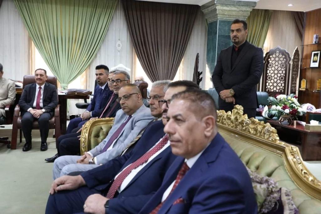 _20221102_044422_850